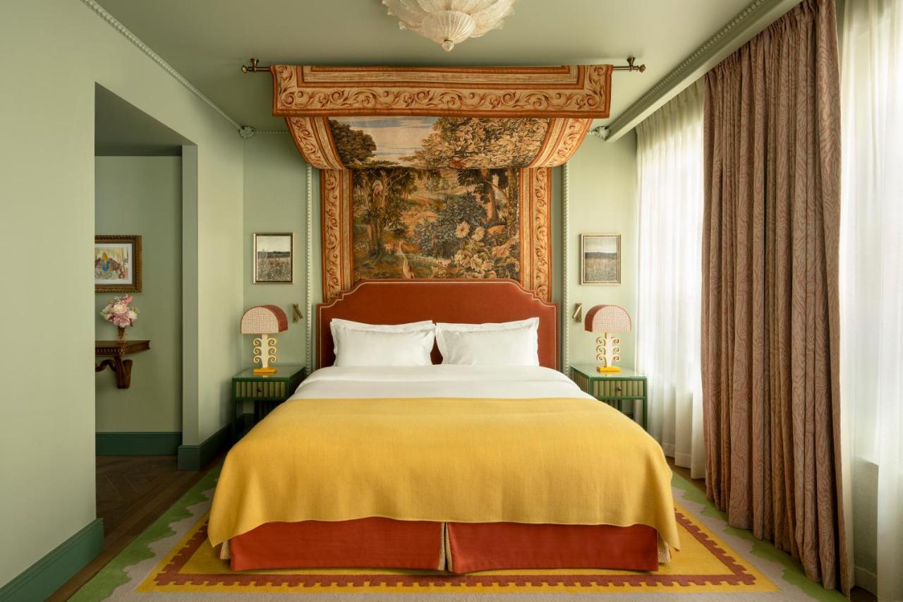 Le Grand Mazarin Hotel Paris Exterior photo